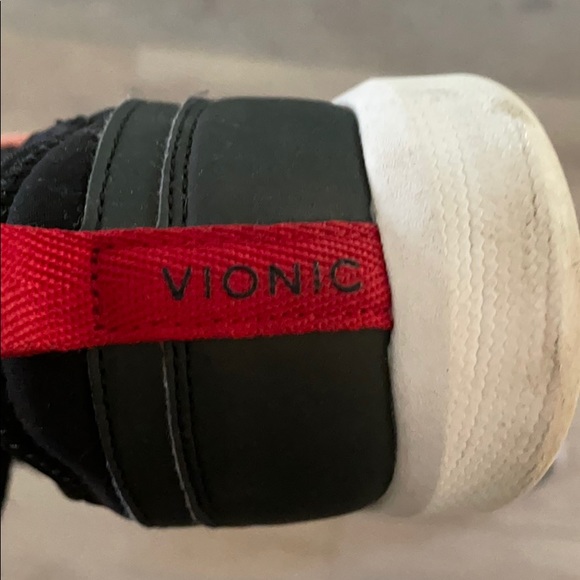 Vionic Sneakers - Picture 6 of 8